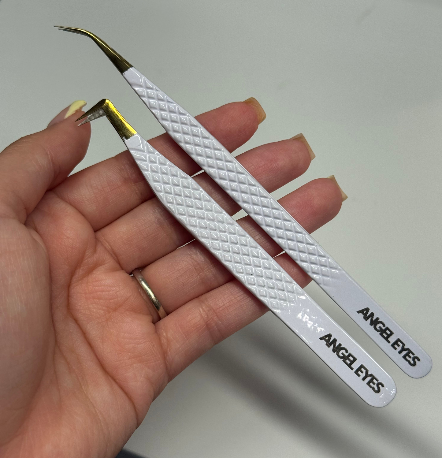 Angel Eyes Precision Tweezers Matte White