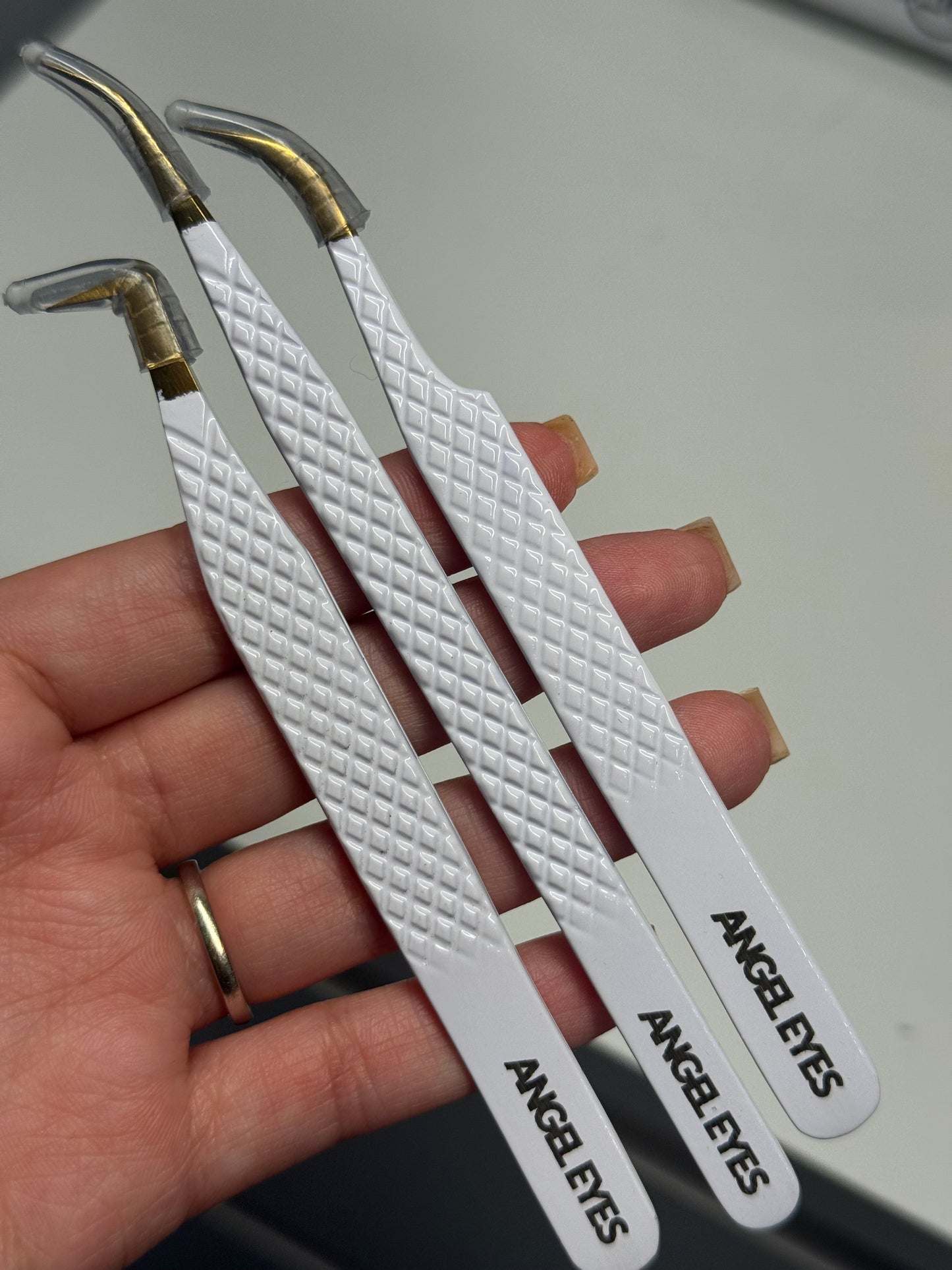 Angel Eyes Precision Tweezers Matte White